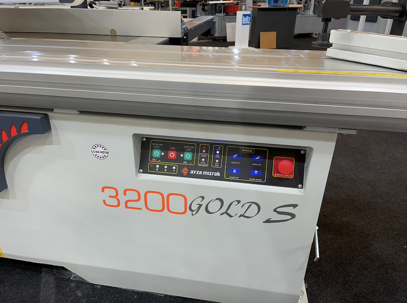 Formatinio pjovimo staklės Gold 3200S Automatic - Industry Solutions