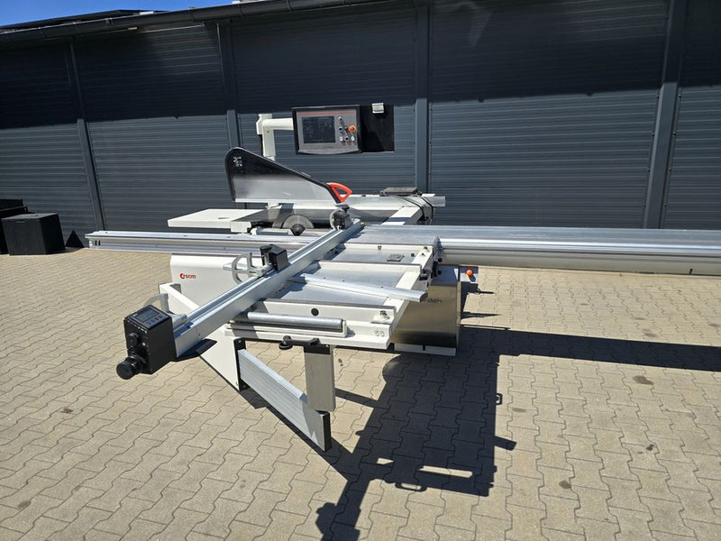 Formatinio pjovimo staklės Scm 3800