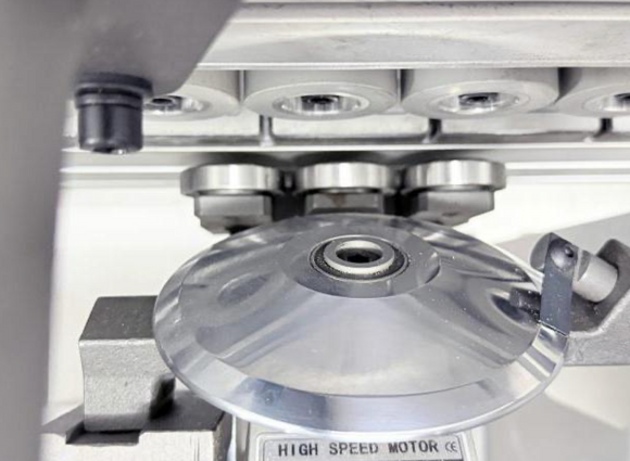 Briaunų laminavimo staklės HOLD HD511 Servo