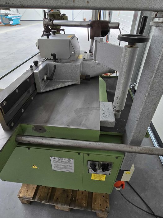 Frezavimo staklės Martin T25