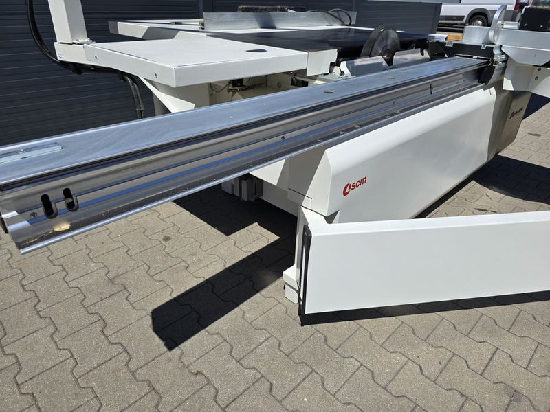 Formatinio pjovimo staklės Scm 3800