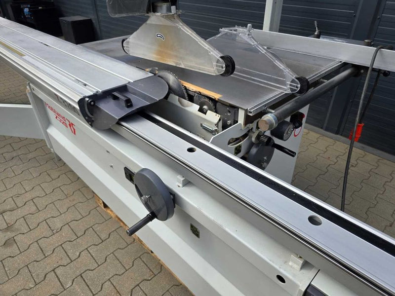 Formatinio pjovimo staklės Robland Z3200