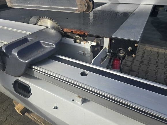 Formatinio pjovimo staklės Robland NZ 3800