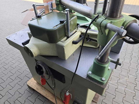 Frezavimo staklės SCM T130