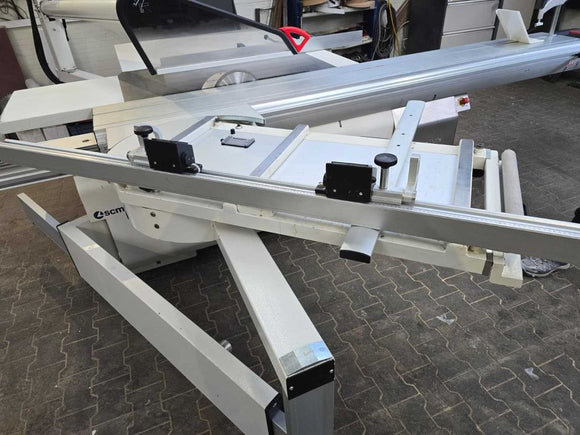 Formatinio pjovimo staklės SCM 3200