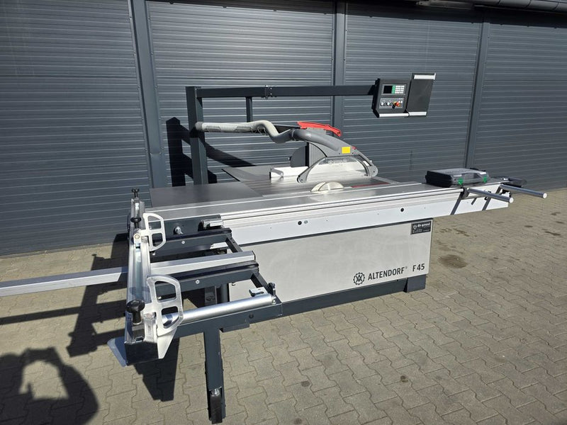 Formatinio pjovimo staklės Altendorf F45