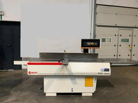 Leistuvas SCM F520 Class