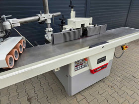 Frezavimo staklės Casadei F250M