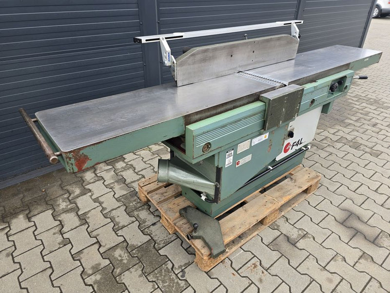 Leistuvas SCM 400