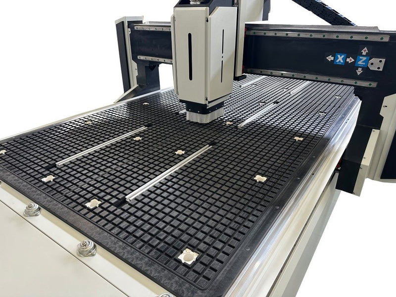 CNC frezavimo centras ROUTERMAX BASIC 2130 PRO