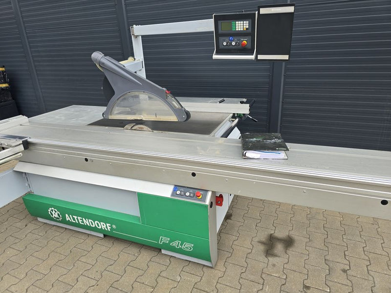 Formatinio pjovimo staklės Altendorf F45