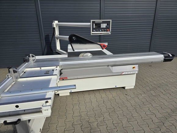 Formatinio pjovimo staklės SCM 3200