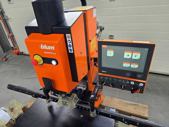 Blum Minipress Top gręžimo staklės su Easystick sistema - Industry Solutions