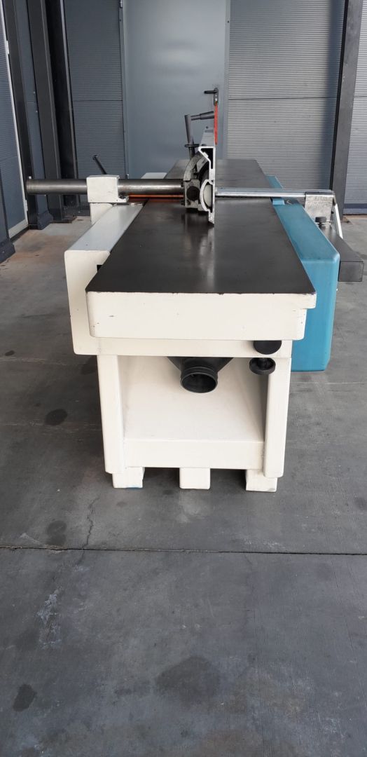 Leistuvas SCM MINIMAX Formula 1 - Industry Solutions