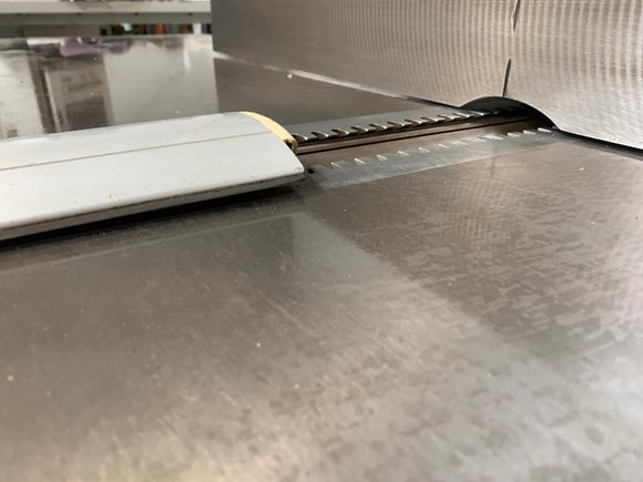 Leistuvas SCM SCM F520 CE