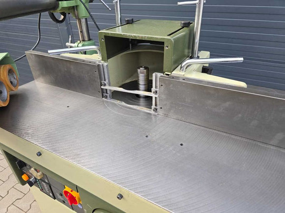 Frezavimo staklės SCM T130