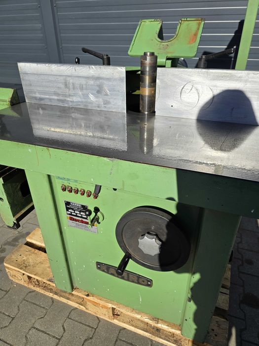 Frezavimo staklės Kamro