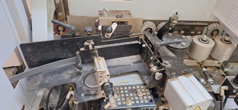 Briaunų laminavimo staklės Brandt KDF 1210