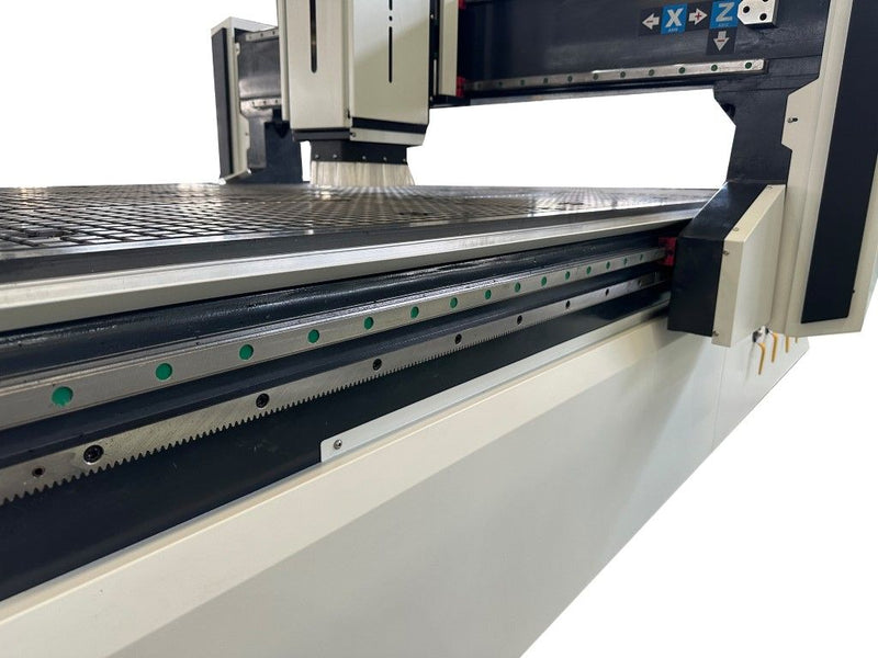 CNC frezavimo centras ROUTERMAX BASIC 2130 PRO