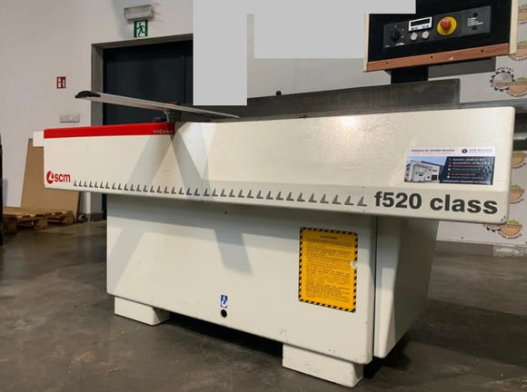 Leistuvas SCM F520 Class