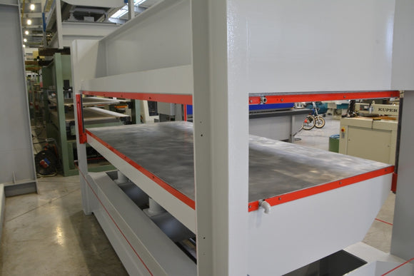 Faneravimo presas Manni 3000 / 1300