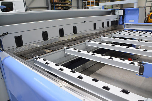 Automatinės pjovimo staklės HOLZMA HPP 380 - Industry Solutions