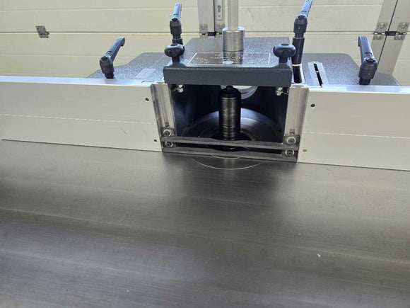 Frezavimo staklės Felder F 700 M