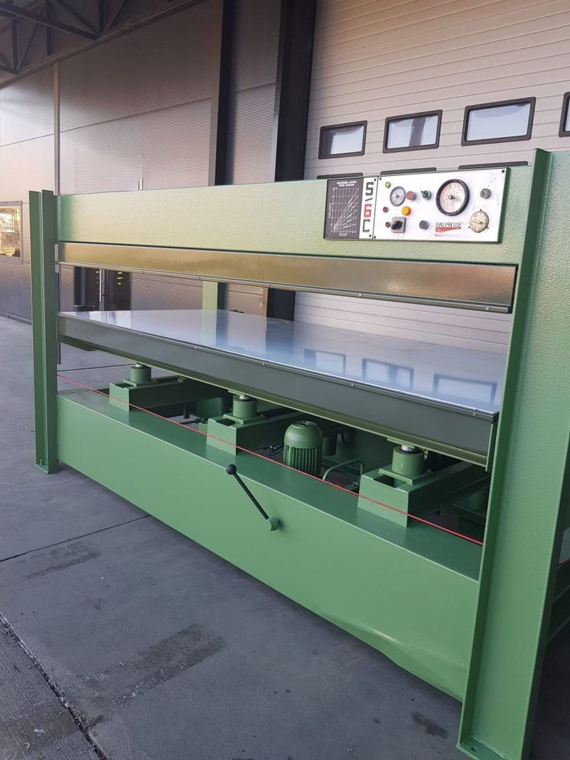 Faneravimo presas Italpresse 300/130