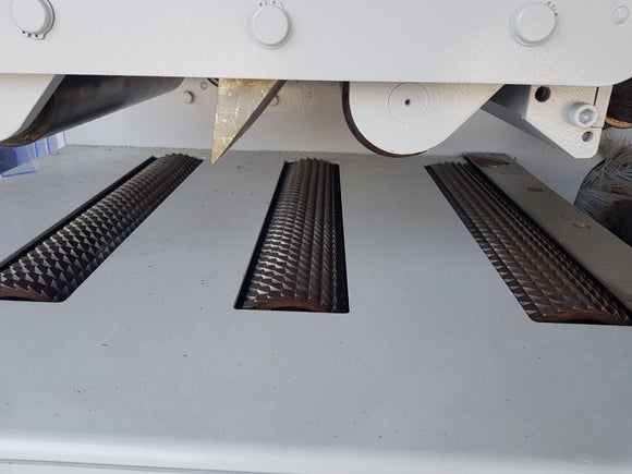 Daugiapjūklės staklės DEMAK 36