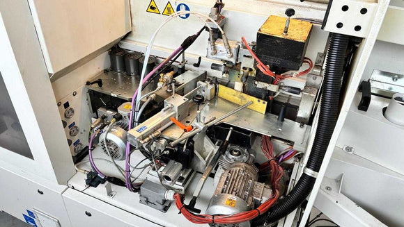 Briaunų laminavimo staklės SCM K560 Servo