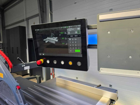Formatinio pjovimo staklės Altendorf F35 - Industry Solutions