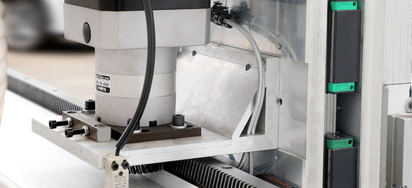 CNC apdirbimo centras Syutech 2131 ATC