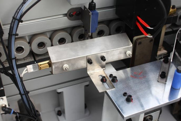 Briaunų laminavimo staklės HOLD HD711 SERVO