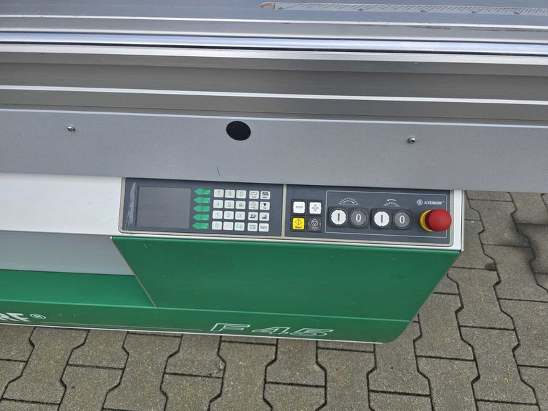 Formatinio pjovimo staklės Altendorf F45