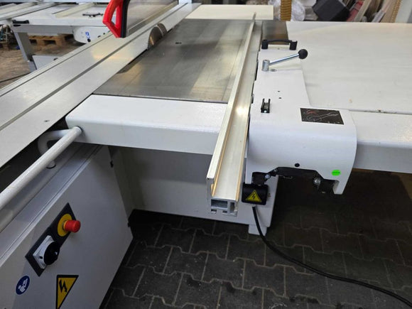 Formatinio pjovimo staklės SCM 3200