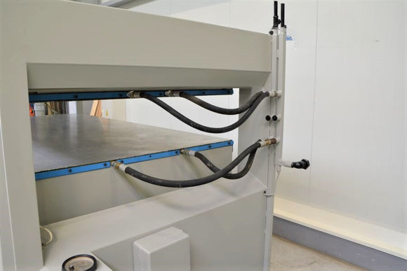 Presas Steton 2500/1300 - Industry Solutions