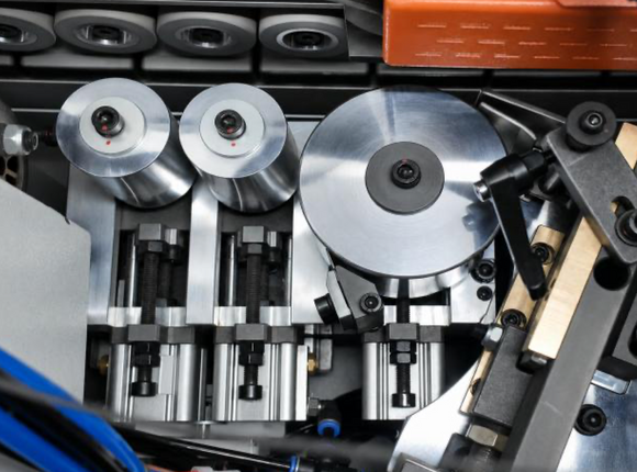 Briaunų laminavimo staklės HOLD HD511 Servo