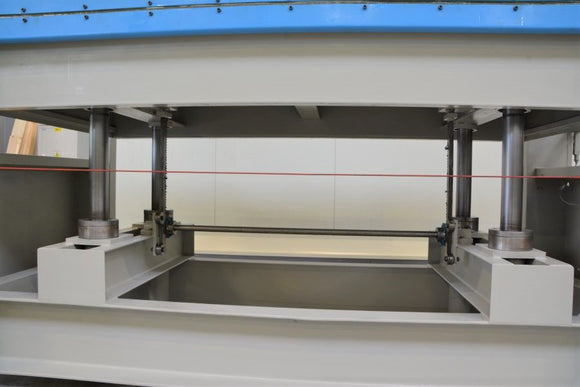 Presas Steton 2500/1300 - Industry Solutions