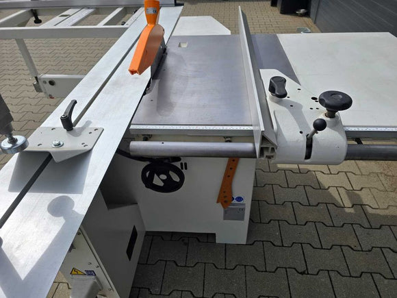 Formatinio pjovimo staklės SCM Minimax
