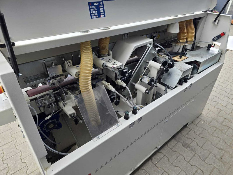 Briaunų laminavimo staklės SCM K100