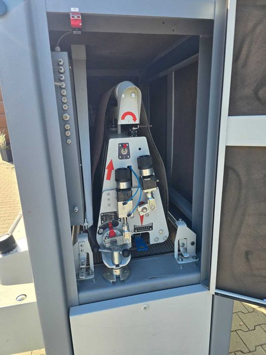 Plačiajuostės šlifavimo staklės Houfek 910