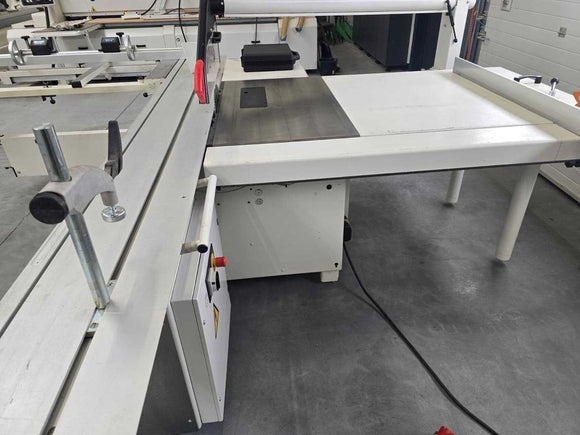 Formatinio pjovimo staklės SCM 3200