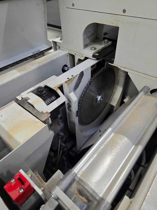 Automatinės formatinio pjovimo staklės SCM - Industry Solutions