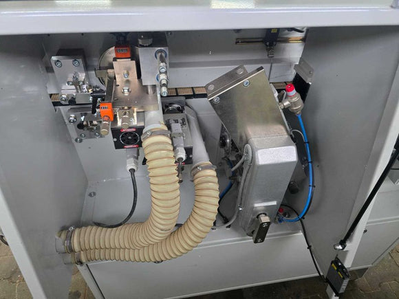 Briaunų laminavimo staklės Robland KM 550 - Industry Solutions