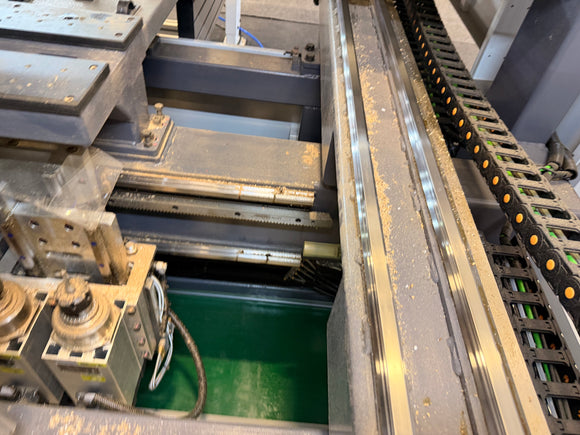 6-pusių CNC gręžimo centras Hold HB621CG