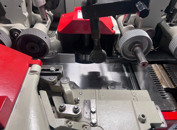 Keturpusės obliavimo staklės Weinig Hydromat 23 - Industry Solutions