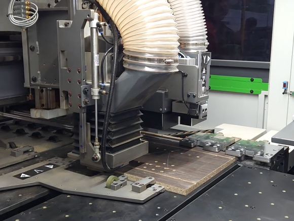 6-pusių CNC gręžimo centras Hold HB61J