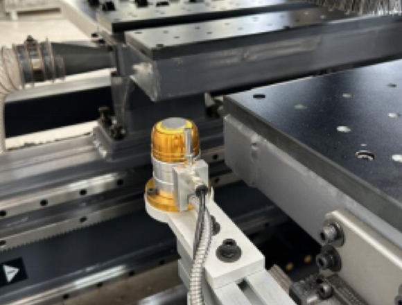 6-pusių CNC gręžimo centras Hold HB621GH6 (frezavimas su įrankių keitimu)