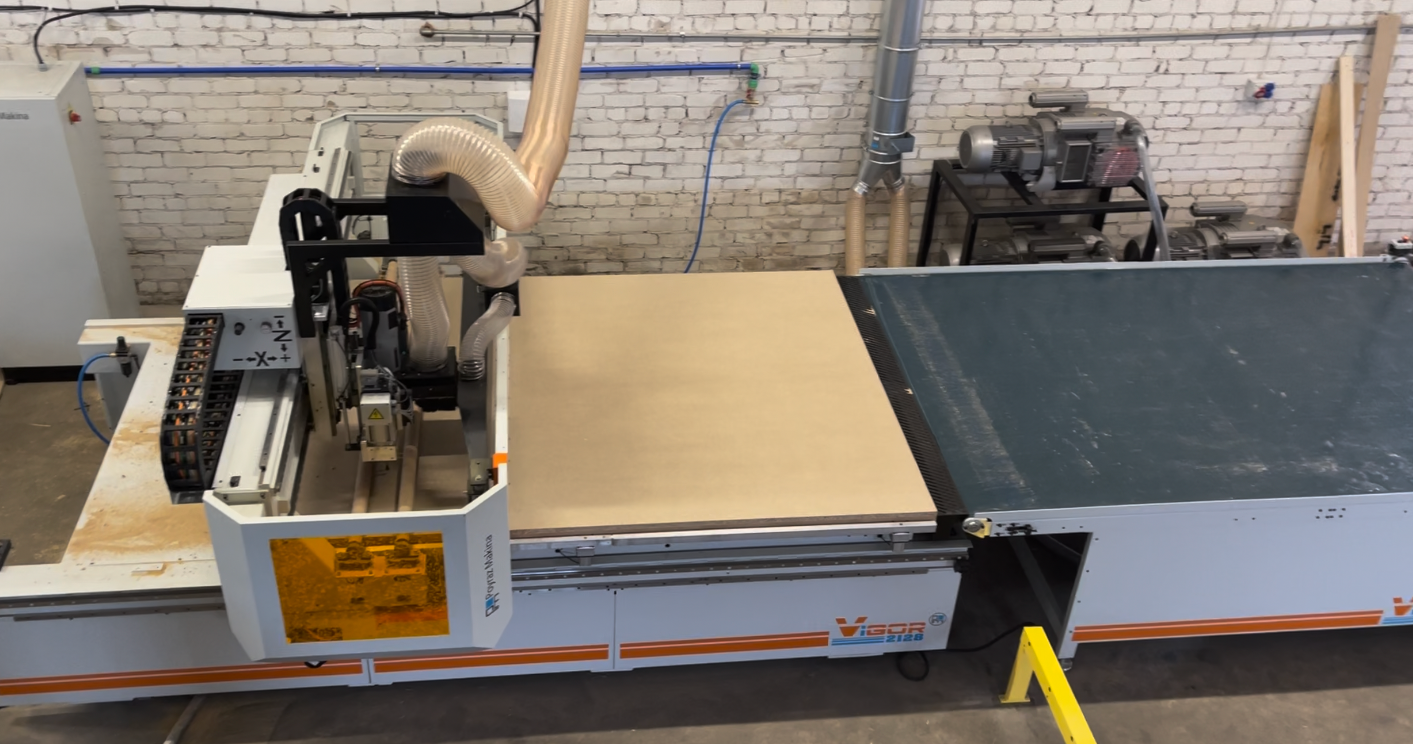 CNC Nesting centras su nukrovimu