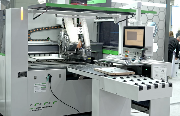 6-pusių CNC gręžimo centras Hold HB61J - Industry Solutions